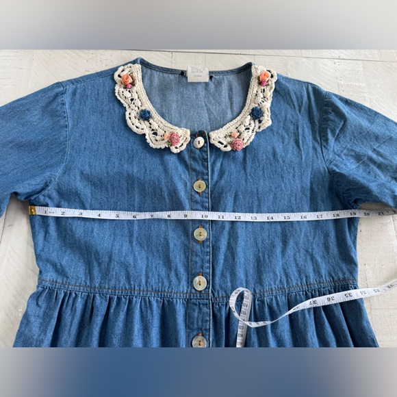 Vintage Women’s Denim Dollcore
Babydoll Floral Collar Mini Dress size Medium. - Picture 4 of 8